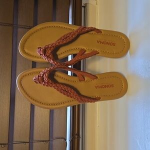 Sonoma Flip Flops!!  Beautiful Rust Color.  LADIES  Sz 5/6  NWOT!